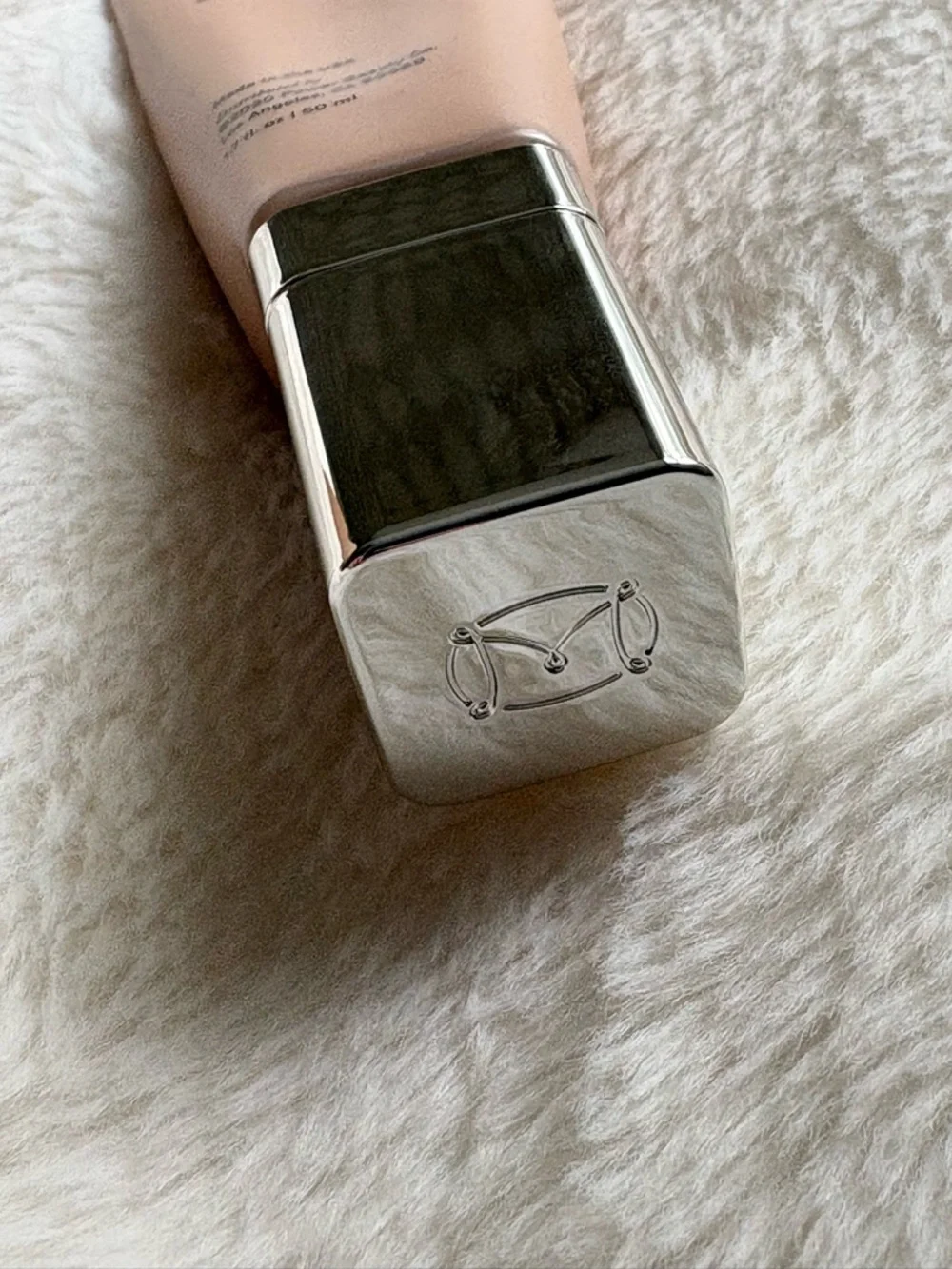 MERIT The Uniform 24 Tinted Mineral Sunscreen SPF 45 & The Minimalist in Silk